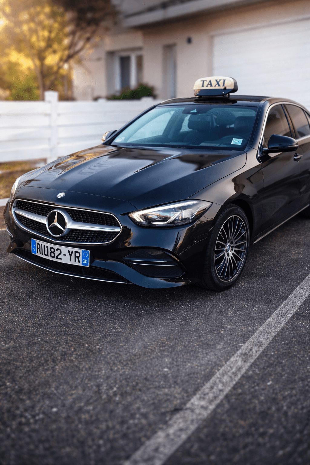 Véhicule Taxi Tignieu prêt pour la prise en charge